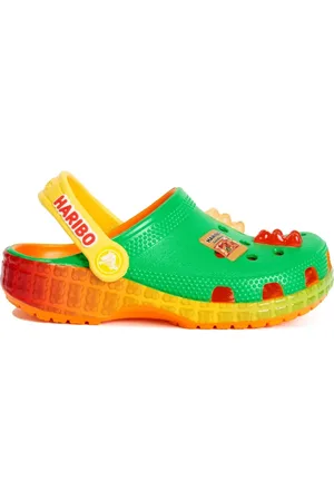 Crocs X Haribo Clogs mit Gummibärchenverzierung