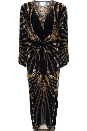 Camilla Langes Kleid mit Schlitz