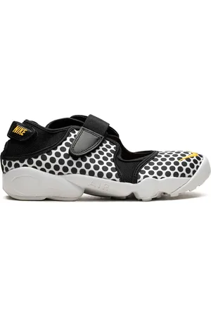 Nike Air Rift Sneakers