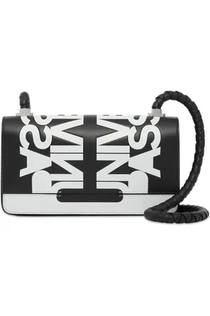 Burberry Universal Passport Tasche