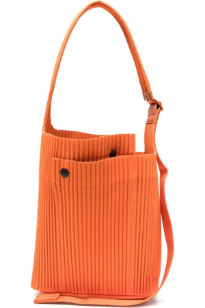 Issey Miyake Schultertasche im Utility-Look