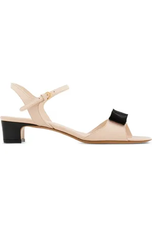 Salvatore Ferragamo Vara Sandalen