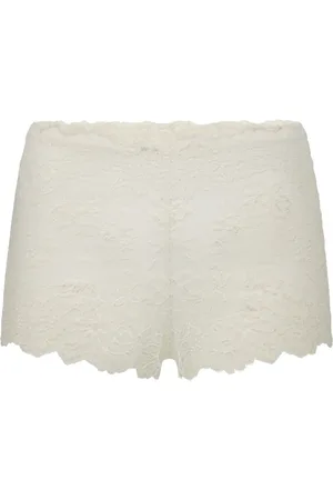Des Phemmes Culottes aus Spitze