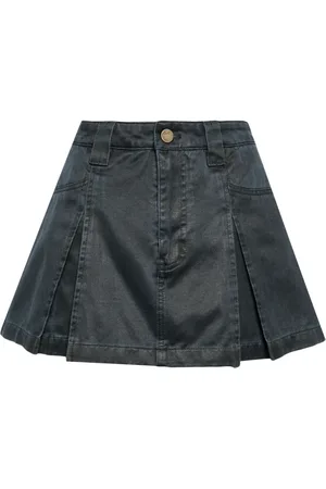 tout a coup Shorts mit Falten