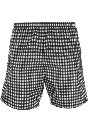 Prada Shorts mit Triangel-Logo
