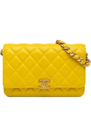 CHANEL Portemonnaies - 2021-2024 Quilted Lambskin Candy Chain Wallet on C - Gr. unisize - in - für Damen