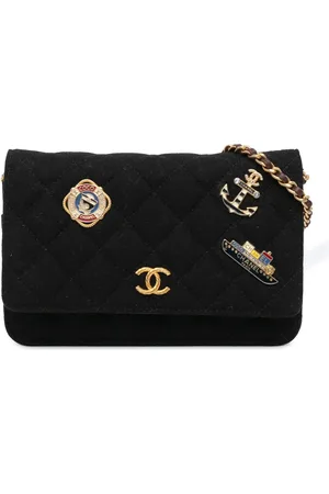 CHANEL Portemonnaies - 2018-2019 Paris Hamburg Quilted Wool Charms Wallet - Gr. unisize - in - für Damen