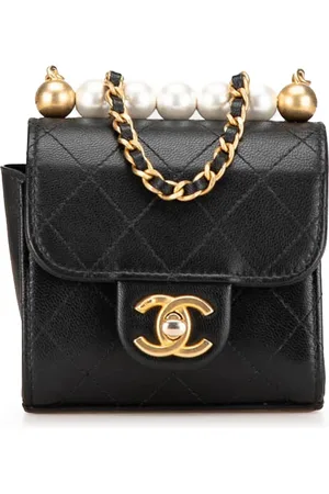 CHANEL Clutches - 2000-2023 Mini Goatskin Chic Pearls Clutch On Chai - Gr. unisize - in - für Damen