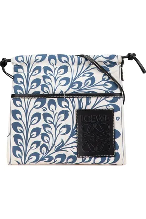 Loewe Hobo Bags - 2019 Anagram Canvas Drawstring Crossbody - Gr. unisize - in - für Damen