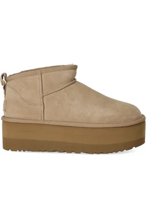 UGG CLASSIC ULTRA MINI PLATFORM SAND STIEFEL