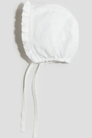 H&M Häubchen aus Musselin mit Broderie Anglaise - Weiß