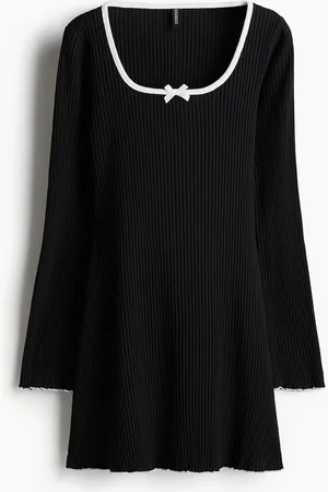 H&M Geripptes, ausgestelltesKleid - Schwarz