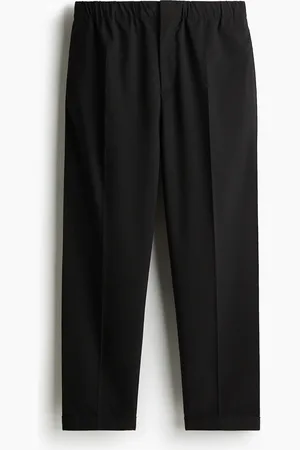 H&M Hose im Tapered-Schnitt in Relaxed Fit - Schwarz