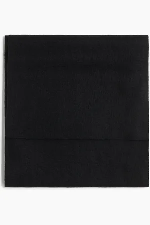 H&M Angerauter Schal - Schwarz