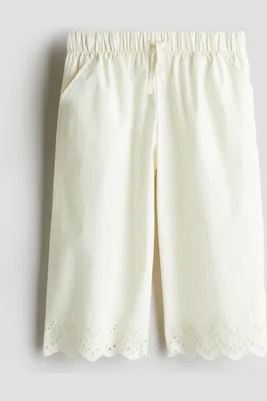 H&M Cropped Hose mit Broderie Anglaise - Weiß