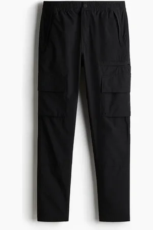 H&M Cargohose aus Twill in Regular Fit - Schwarz