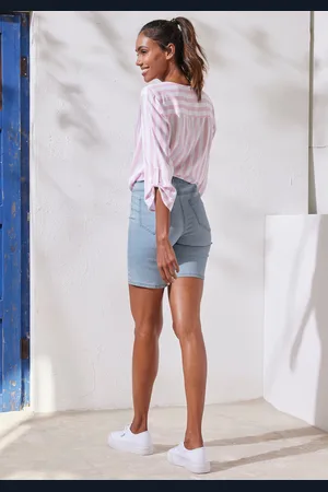 Buffalo Bermudas