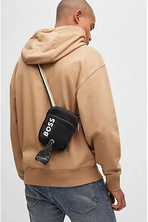 HUGO BOSS Umhängetasche zum Gassigehen mit Kontrast-Logo