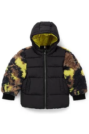 HUGO BOSS Kids-Jacke mit Camouflage-Sherpa-Akzenten