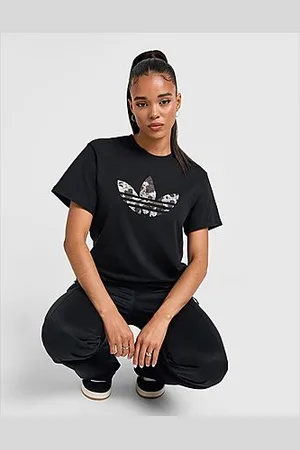 adidas Western Trefoil Boyfriend T