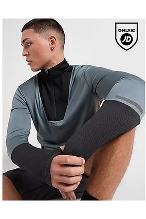 Red Run Activewear Tech 1/4 Zip Top