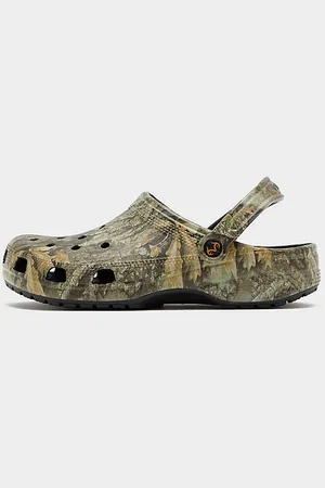 Crocs X Realtree APX Classic Clogs