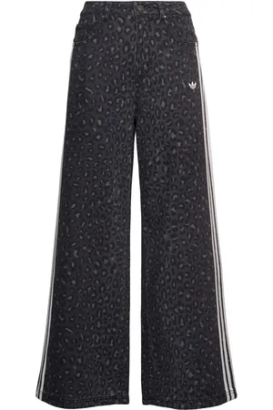 adidas Lose Jeanshose Mit Leopardenmuster