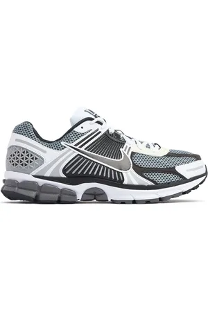 Nike Sneakers "zoom Vomero 5"