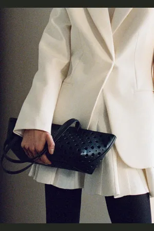 MANGO Gestanzte Schultertasche - Damen - Einheitsgröße