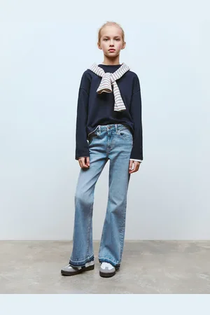MANGO Flared-Jeans mit ausgefranstem Saum - Kinder - 10