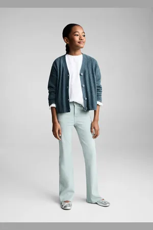MANGO Flared-Jeans mit ausgefranstem Saum - Kinder - 10