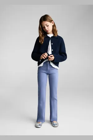 MANGO Flared-Jeans mit ausgefranstem Saum - Kinder - 10