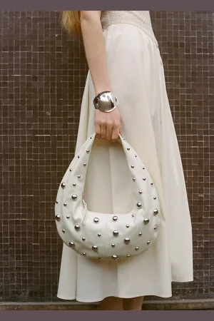 MANGO Schultertasche mit Stanznieten - Damen - Einheitsgröße