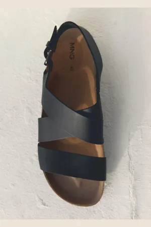 MANGO Sandale mit Kreuzriemen und Schnalle aus Leder - Herren - 42