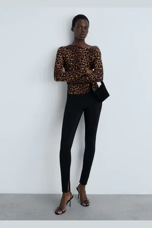 MANGO T-Shirt mit Leopardenmuster und asymmetrischem Ausschnitt - Damen - XS