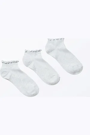 Monki 3-pack lettuce hem socks