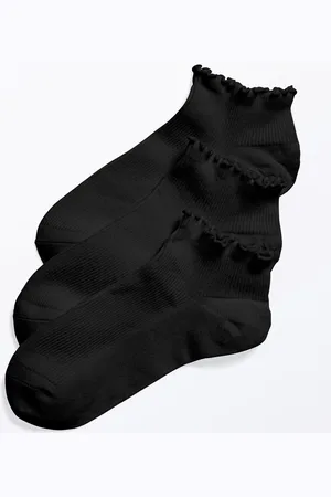 Monki 3-pack lettuce hem socks