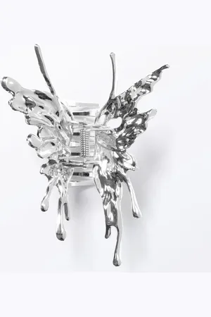 Monki Sculpted Butterfly Hair Claw