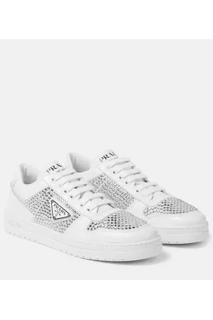 Prada Verzierte Sneakers aus Leder
