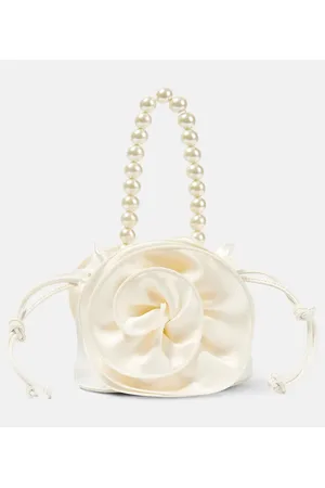 MAGDA BUTRYM Verzierte Tote aus Seidensatin