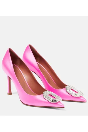 Amina Muaddi Pumps Camelia aus Satin