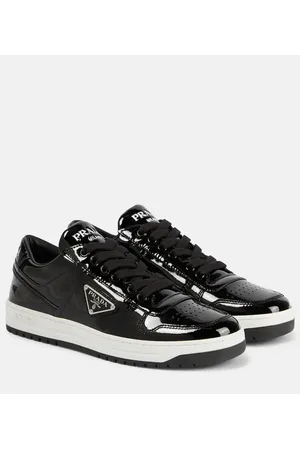 Prada Sneakers Downtown aus Lackleder