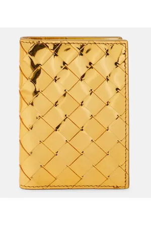 Bottega Veneta Reisepass-Etui Intrecciato aus Metallic-Leder
