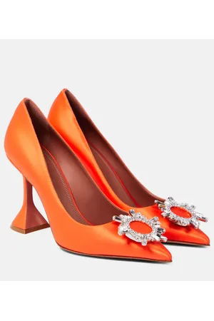 Amina Muaddi Verzierte Pumps aus Satin