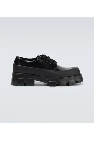 Prada Schnürschuhe aus Leder