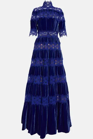 Costarellos Robe Lissie aus Spitze und Samt