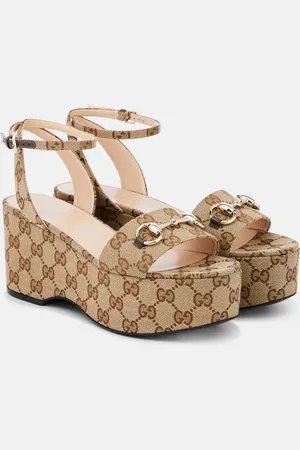 Gucci Plateausandalen Horsebit GG aus Canvas