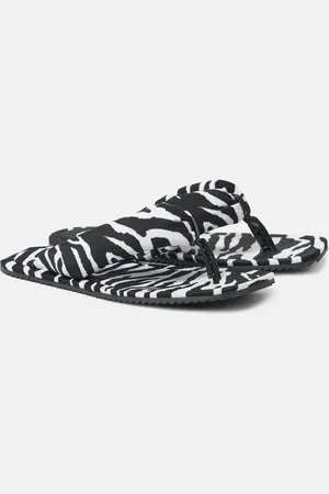 The Attico Bedruckte Sandalen Indie aus Satin