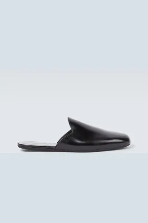 Prada Slippers aus Leder