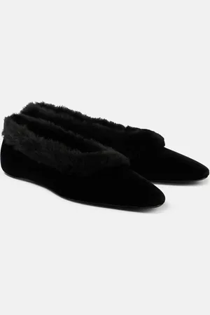 Totême Ballerinas aus Samt mit Shearling
